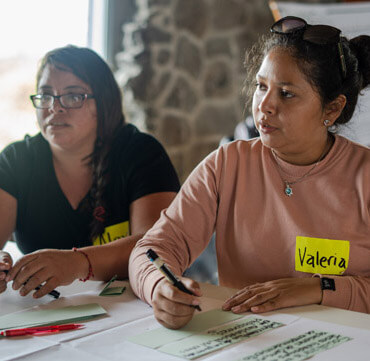 Participantes ratifican su compromiso con la visión y prototipos del sistema de alimentos del mar de Galápagos. 22